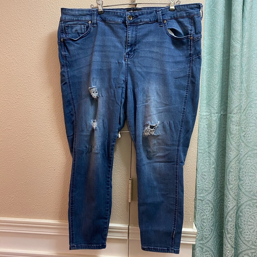 Celebrity Pink Body Sculpt Jeans